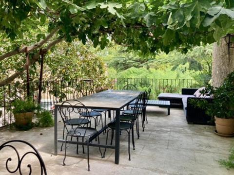 克洛斯德维尼斯住宿加早餐酒店 Saint-Couat-dʼAude 外观 照片
