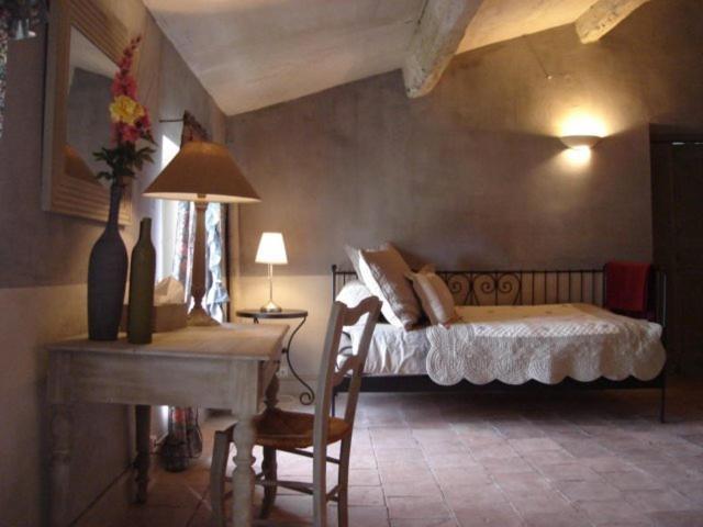 克洛斯德维尼斯住宿加早餐酒店 Saint-Couat-dʼAude 客房 照片