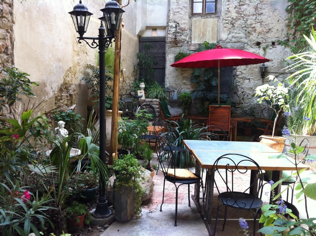 克洛斯德维尼斯住宿加早餐酒店 Saint-Couat-dʼAude 外观 照片